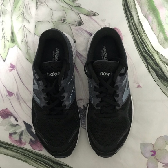 New Balance Sneakers - Picture 4 of 5